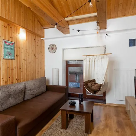2-level Cozy 20min From Old & Free Parking アパート リガ