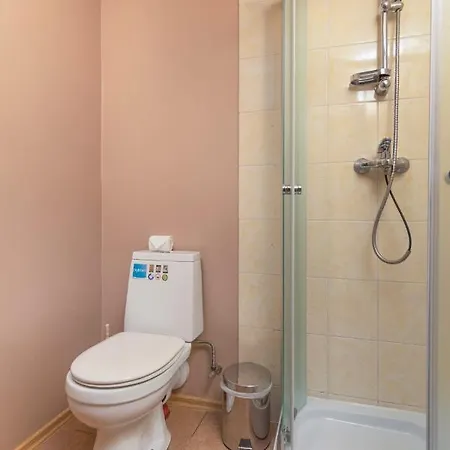 2-level Cozy 20min From Old & Free Parking Апартаменты